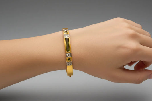 Bracelet in 18k gold with Green Tourmaline (Verdelite) and diamonds (C-03)