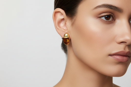 Earrings in 18k gold