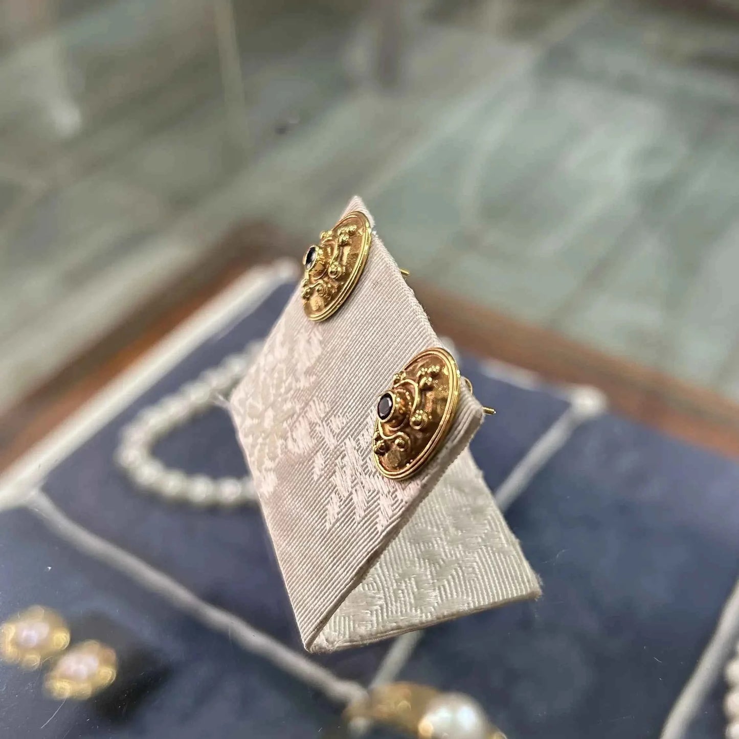 Earrings in 18k gold (AG-35) - Dinos Virginia Jewelry