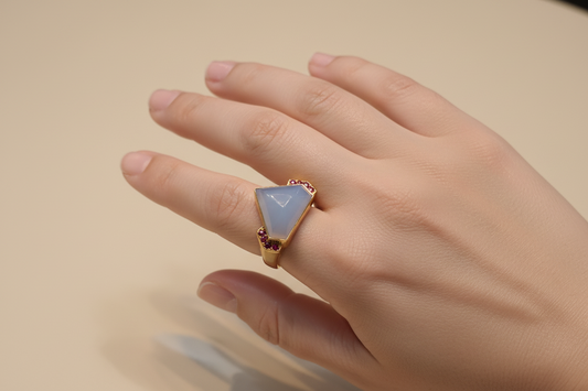 Ring in 18k Gold with Chalcedony and Rubies (B-43)