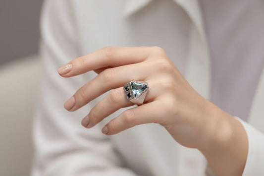 Ring in 18k gold