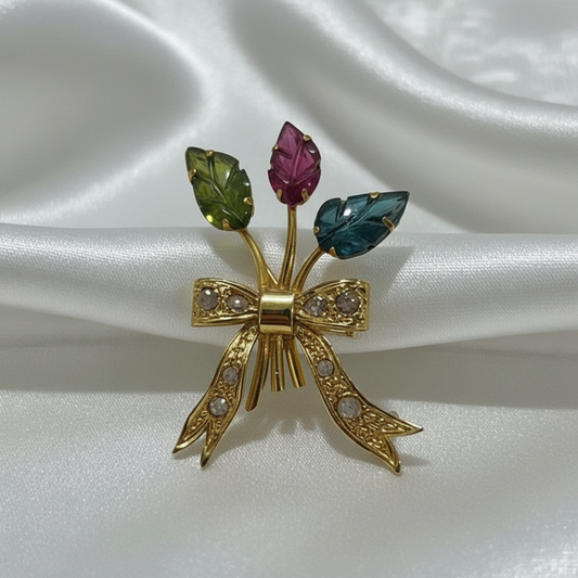 Brooch in 18k gold, Flower brooch - Dinos Virginia Jewelry