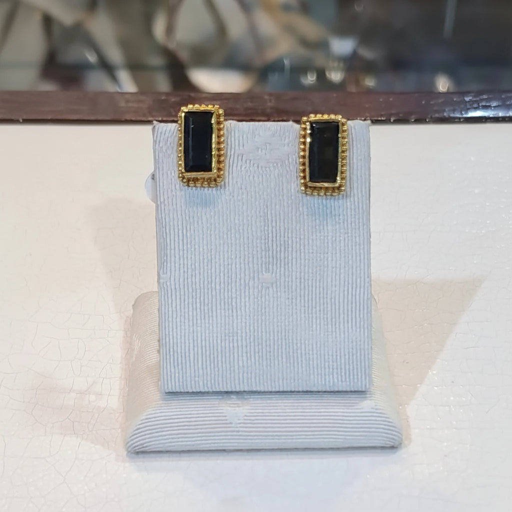Earrings in 18k gold with Pine Tree Tourmalines