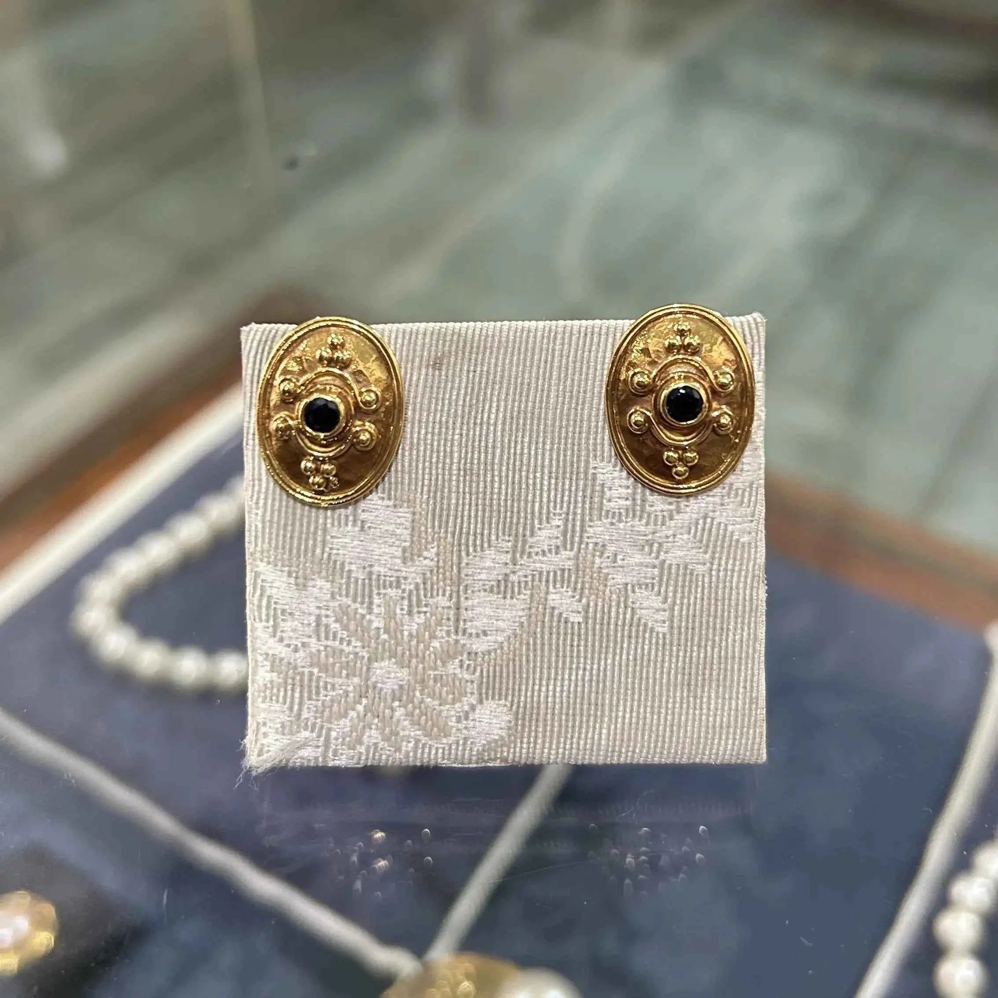 Earrings in 18k gold (AG-35) - Dinos Virginia Jewelry