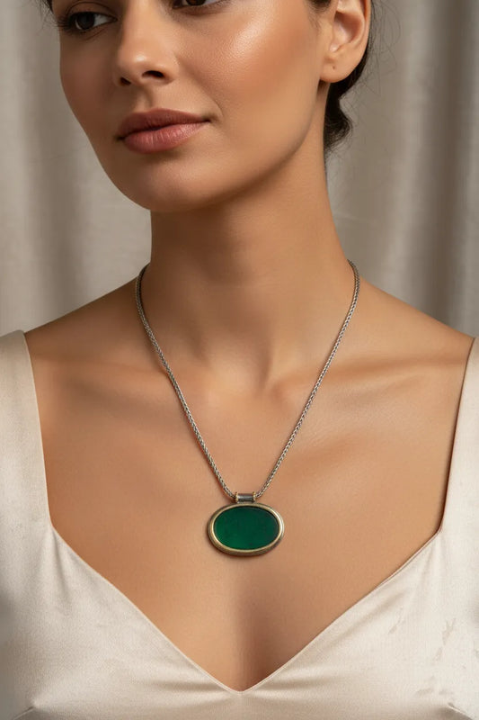 Gold and silver medallion with a seal stone green agate, Medallion