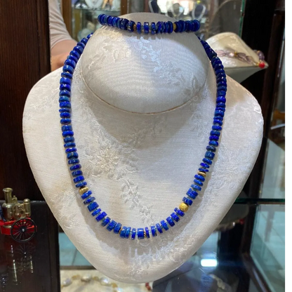 Jewellery set in 18k Gold with Lapis Lazuli