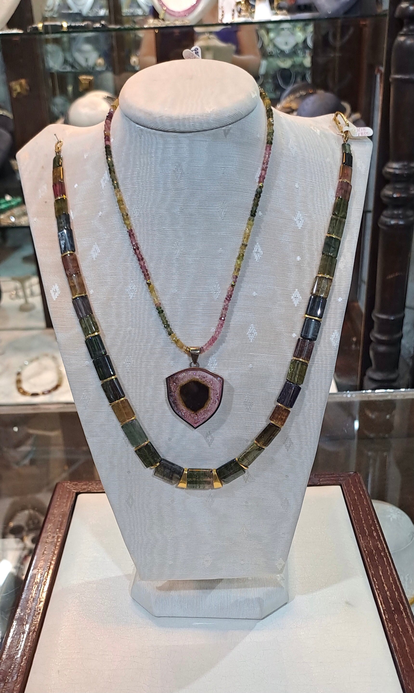 Necklace in 18k gold and multi color tourmalines - Dinos-Virginia