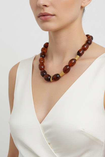 Necklace in 18k gold with Baltic Amber (PE-68)