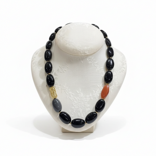Necklace in Obsidian & Carnelian gemstones with 18k gold elements (PE-59)