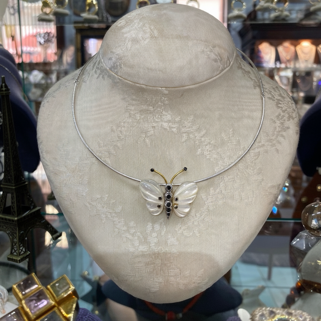 Necklace in handmade gold chain, Butterfly with Mother of Pearl, Black Brilliants and Sapphires (PE-64)