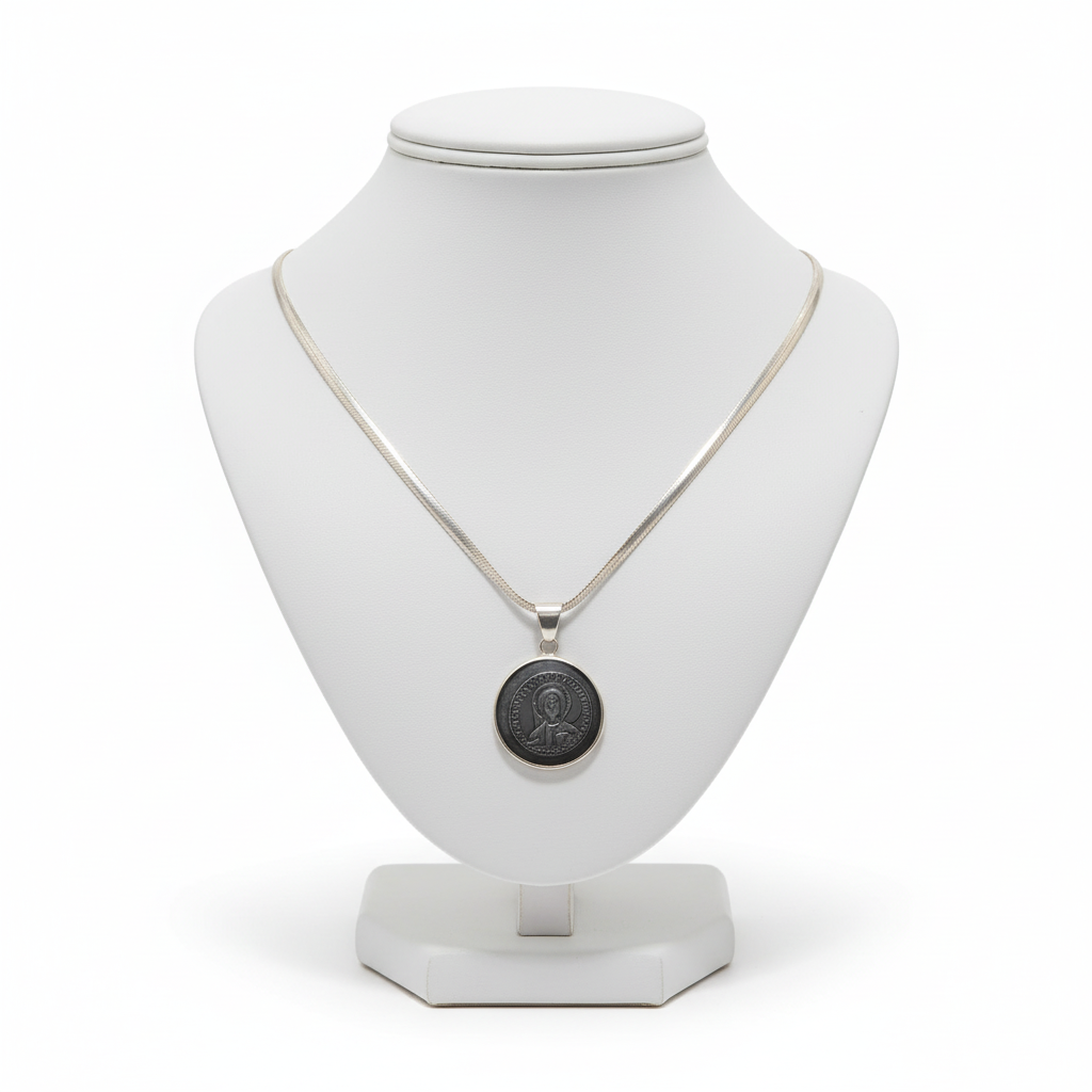 Necklace in sterling silver