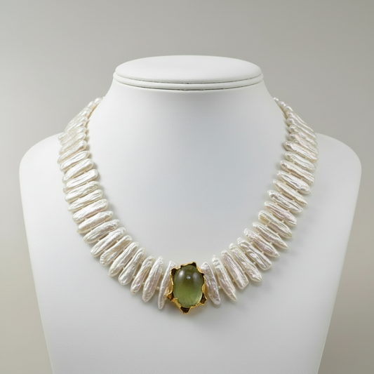 Necklace with baroque pearls and 14k gold close with an aquamarine cabochon stone (PE-22)