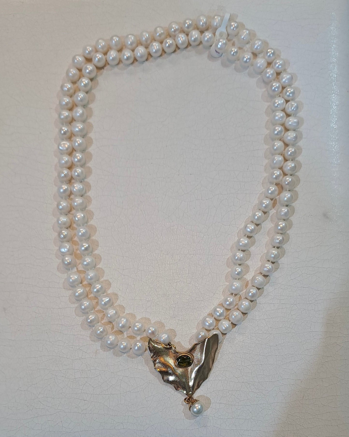 Necklace with two rows pearls and 18k gold elements