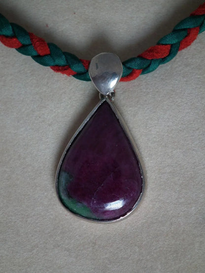 Pendant in Sterling silver with Diopside Stone