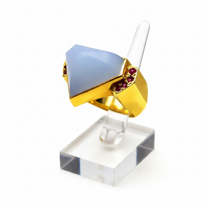Ring in 18k Gold with Chalcedony and Rubies (B-43)