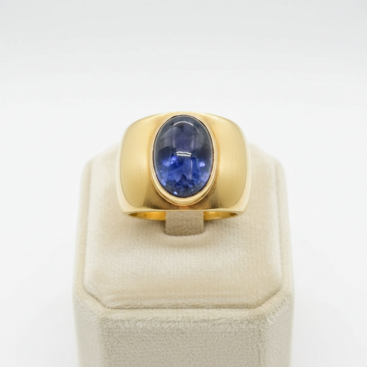 Ring in 18k Gold with Iolite (B-36)