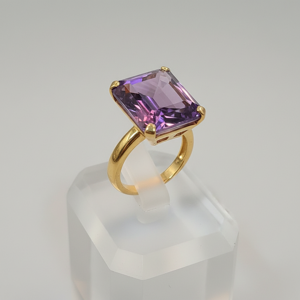 Ring in 18k Gold with amethyst (B-09)