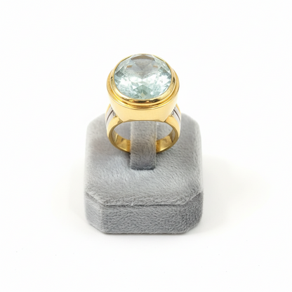 Ring in 18k Gold with selenite 7 c. stone (B-55)