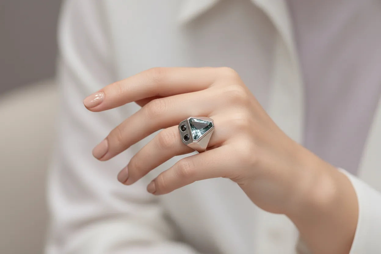 Ring in 18k gold
