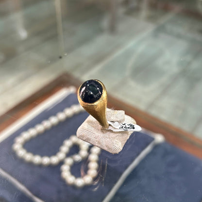 Ring in 18k gold