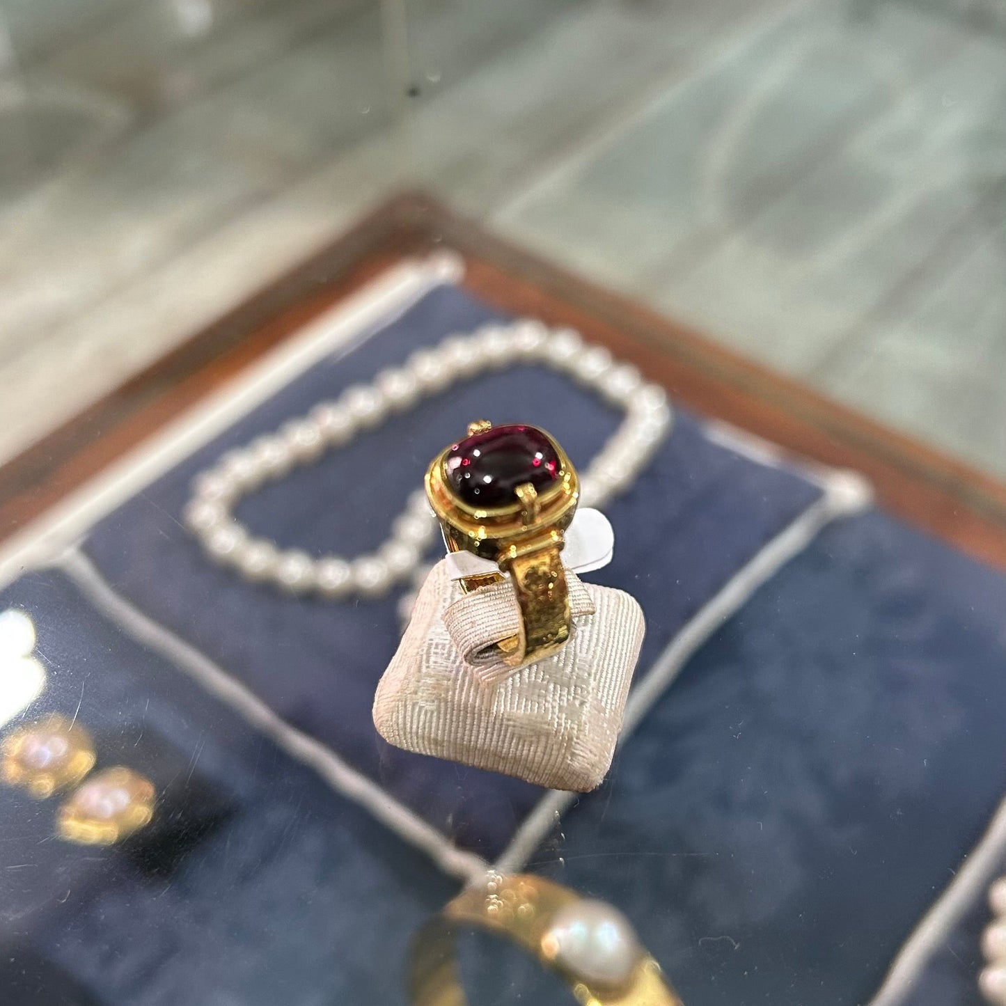 Ring in 18k gold