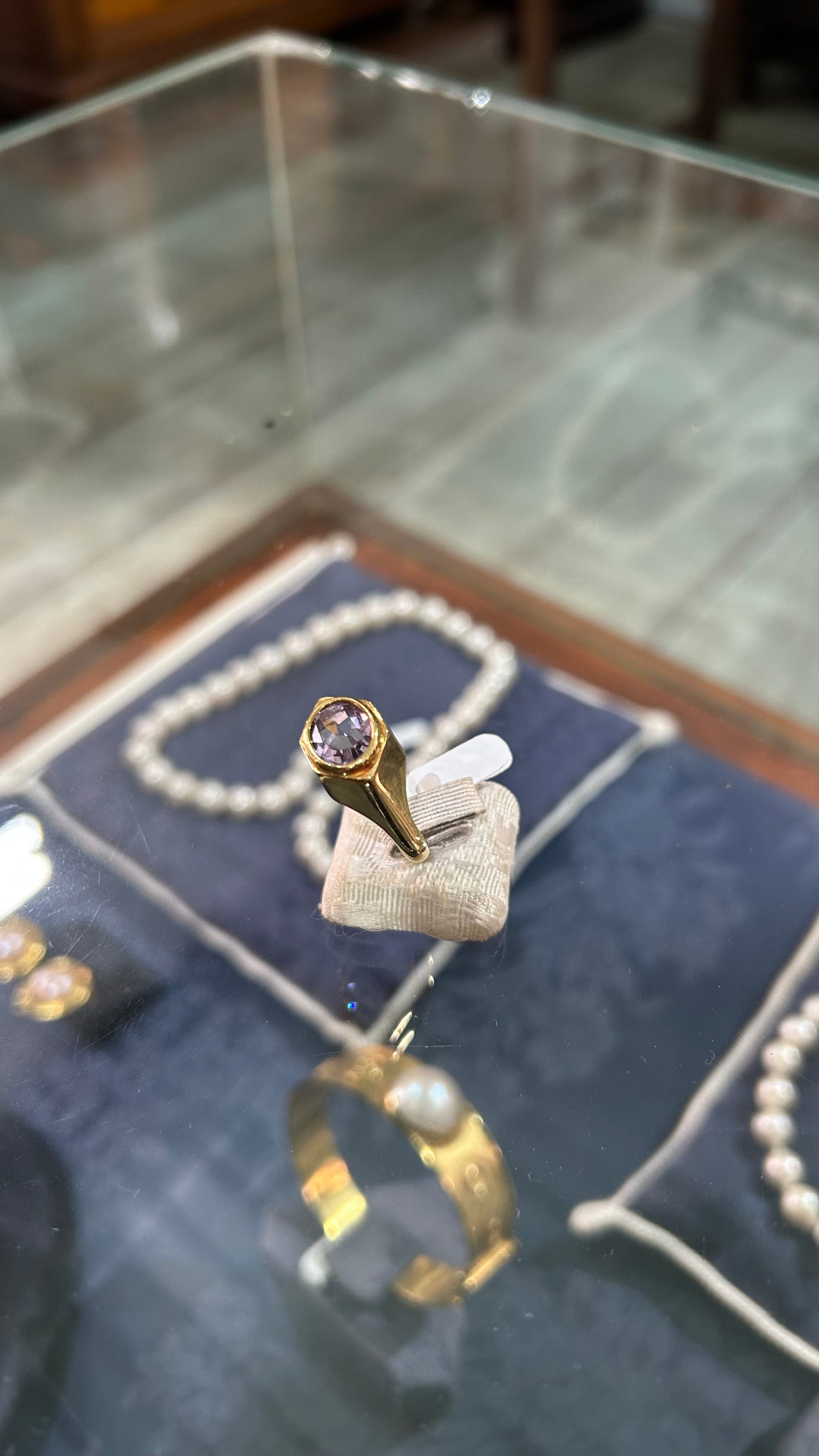 Ring in 18k gold