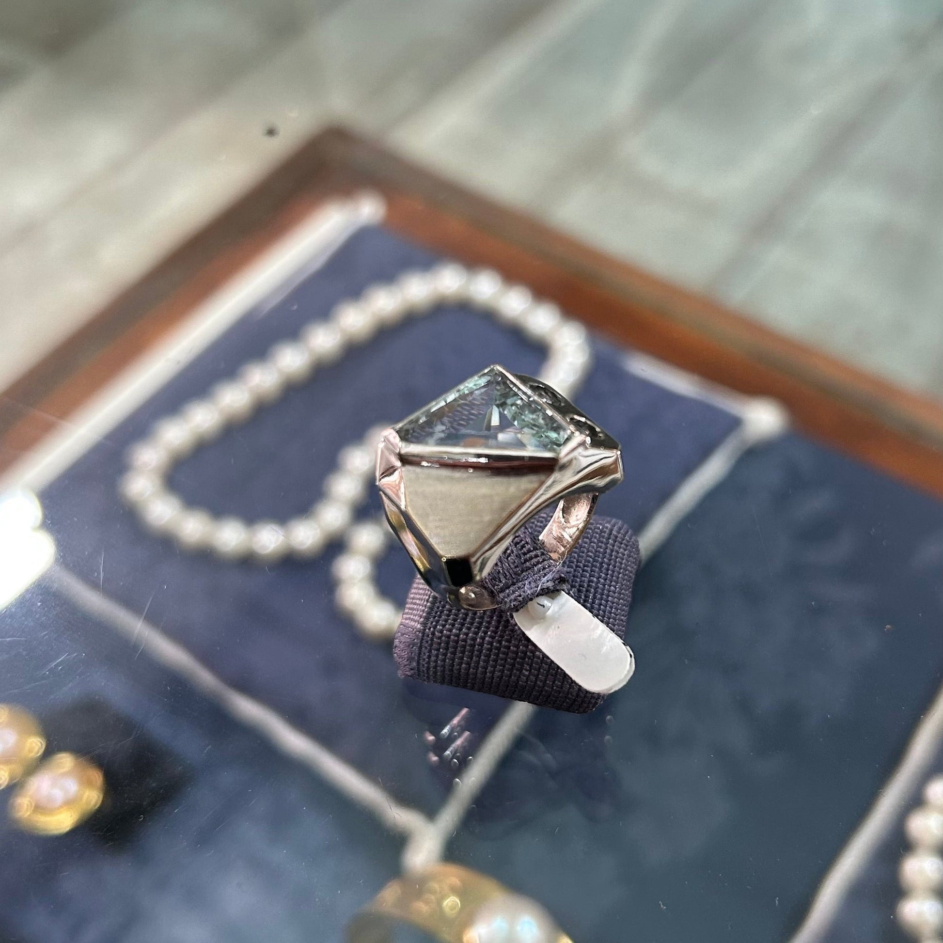 Ring in 18k gold