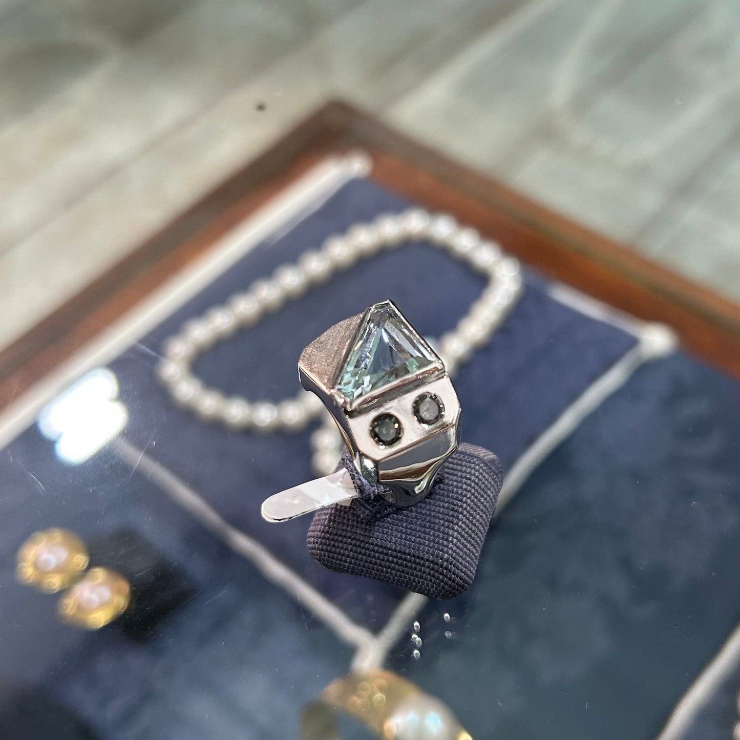 Ring in 18k gold