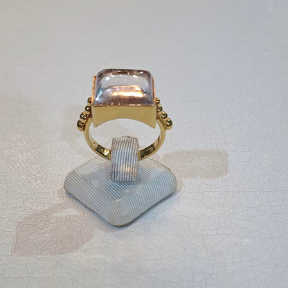 Ring in 18k gold with Kunzite stone (B-109)