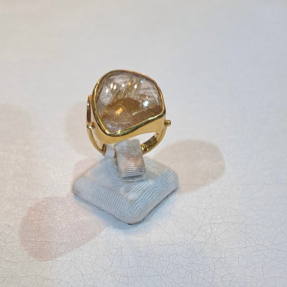 Ring in 18k gold with a Rutile Quartz stone (B-108) - Dinos-Virginia