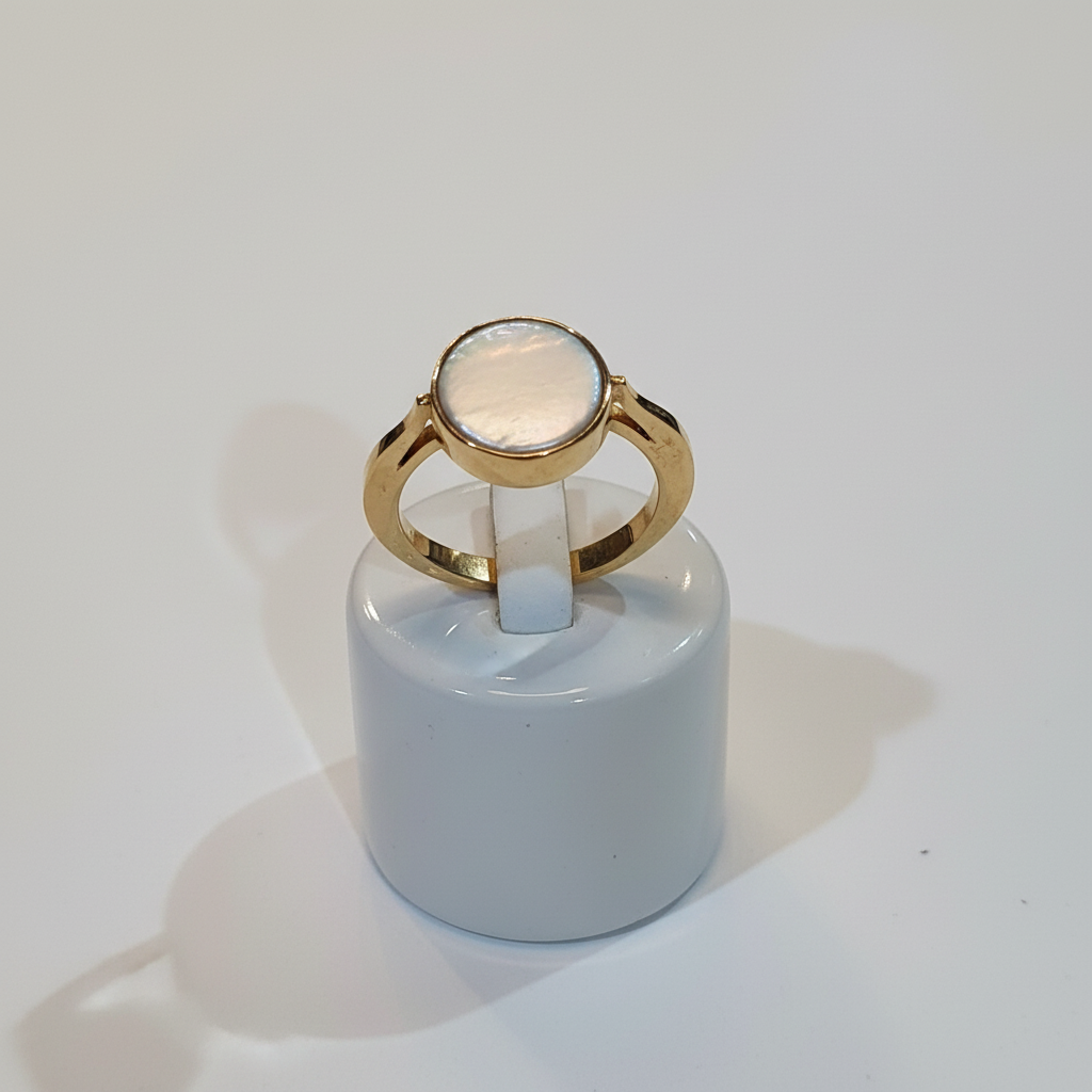Ring in 18k gold with a keisi pearl (B-111)