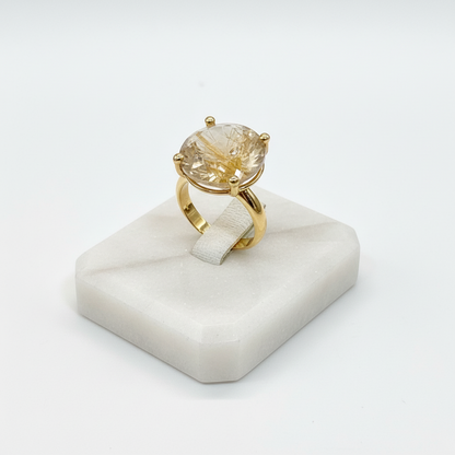 Ring in 18k gold with a rutile quartz (B-120)