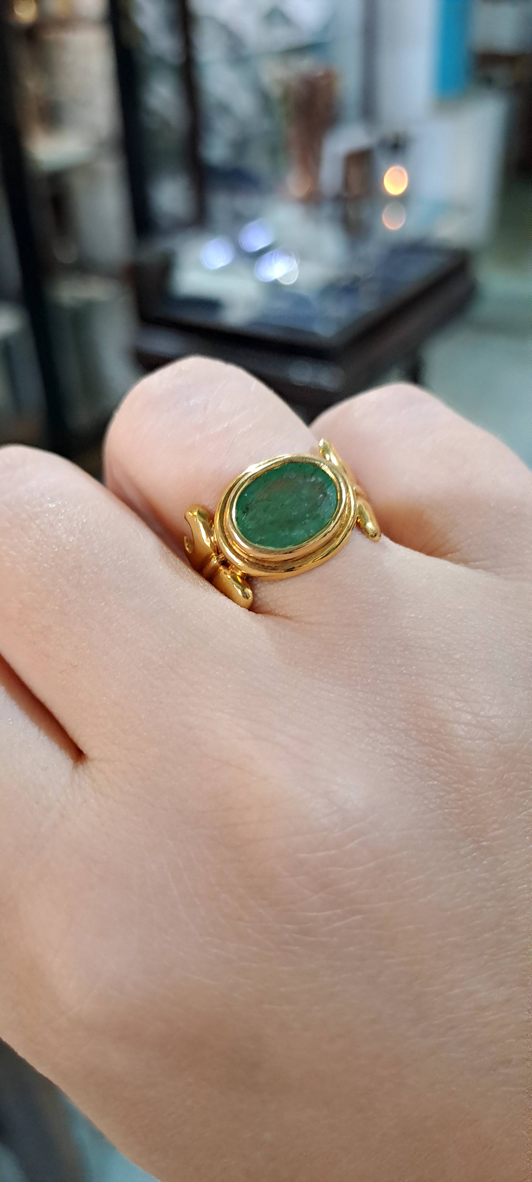 Ring in 18k gold with emerald (B-114) - Dinos-Virginia