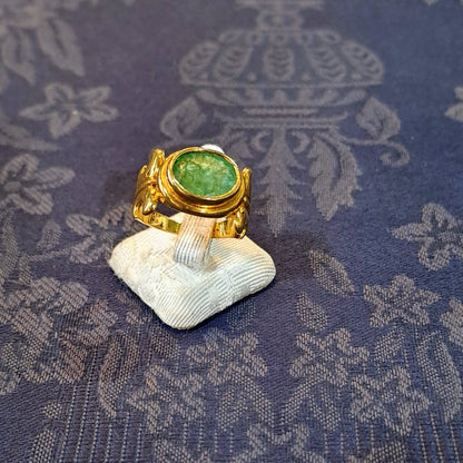 Ring in 18k gold with emerald (B-114) - Dinos-Virginia