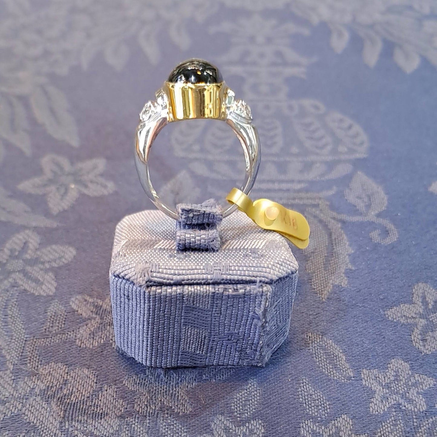 Ring in 18k gold with green tourmaline and white and yellow gold (B-113)
