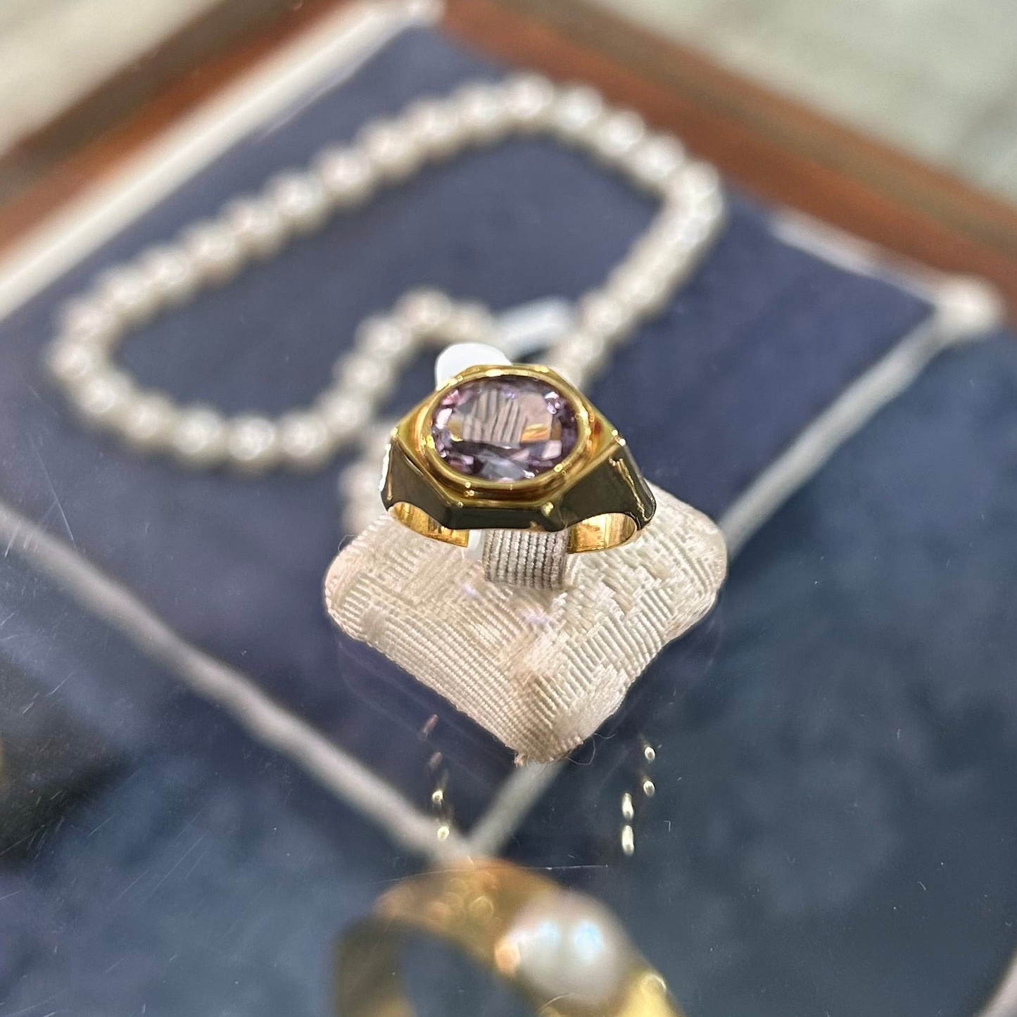 Ring in 18k gold