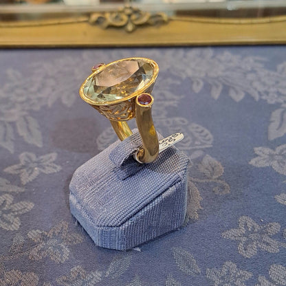 Ring in 18k with Lemon Topaz and Rubies, perforated gold, one of a kind ring (B-128)