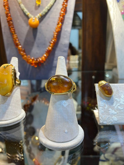 Ring in Gold 18k with amber (B-91)
