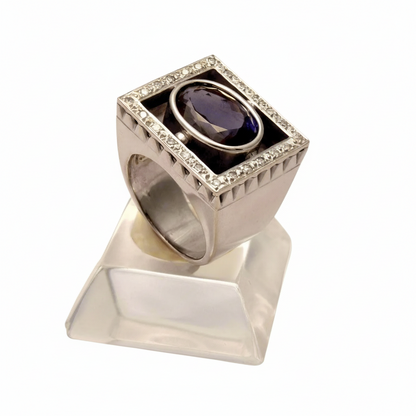 Ring in white gold 18K. with Iolite 9 c. and Brilliants 1.25c.(B-74)