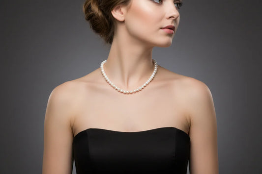 White Pearl Necklace with gold 18k elements