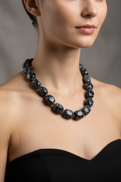 Necklace with Black Onyx stones and sterling silver elements (PE-37)