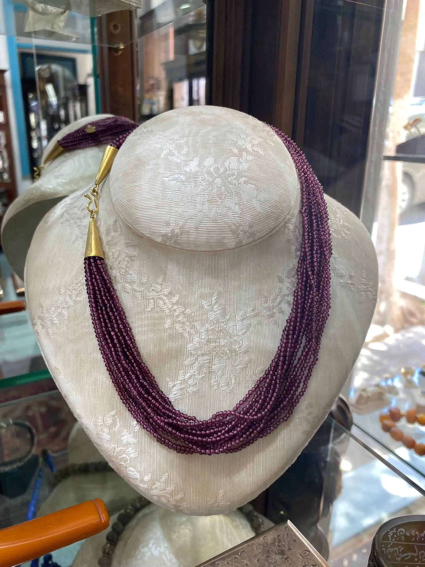 Necklace with Garnet stones & Gold 18k clasp